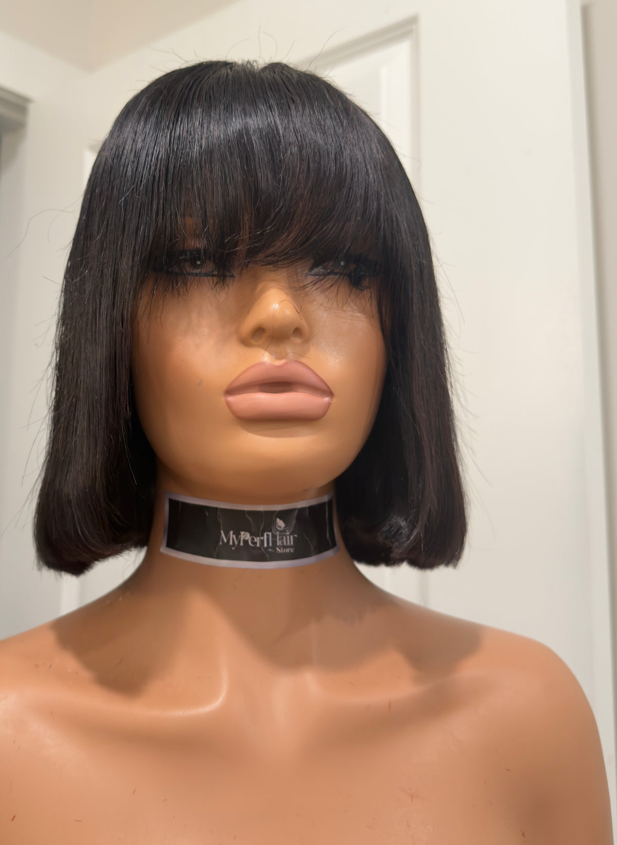 Natural black bob