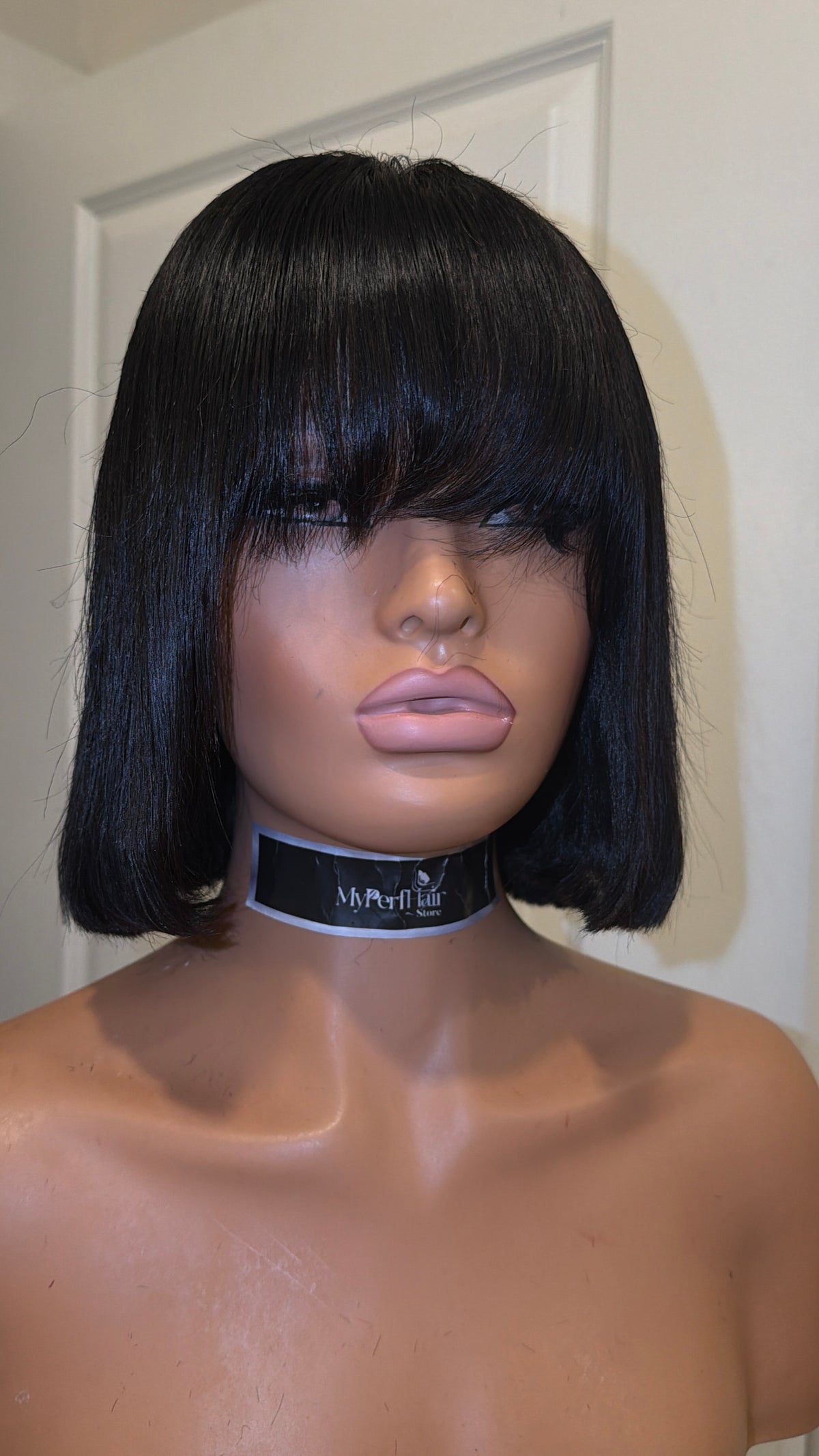 Natural black bob