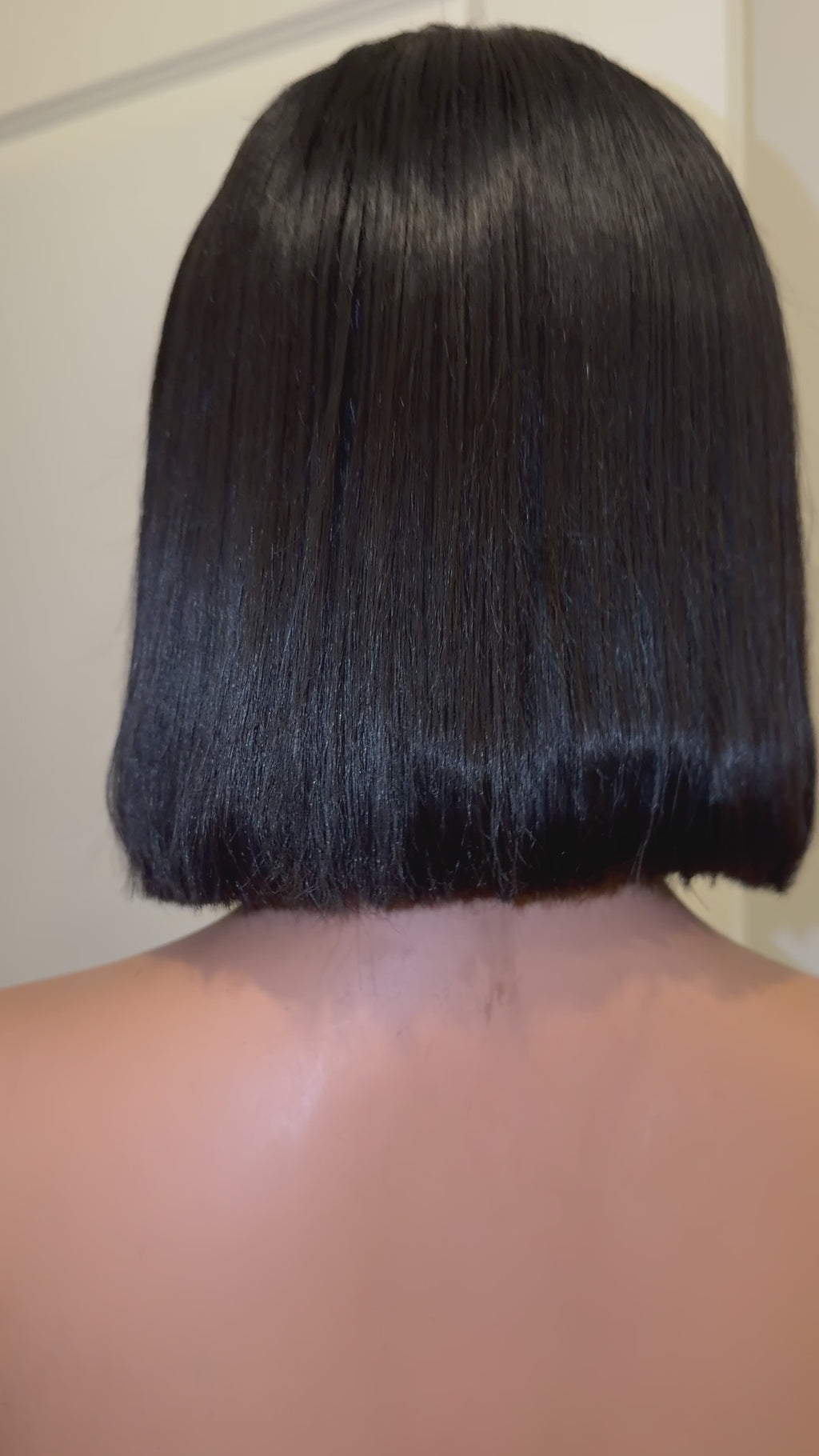 Natural black bob